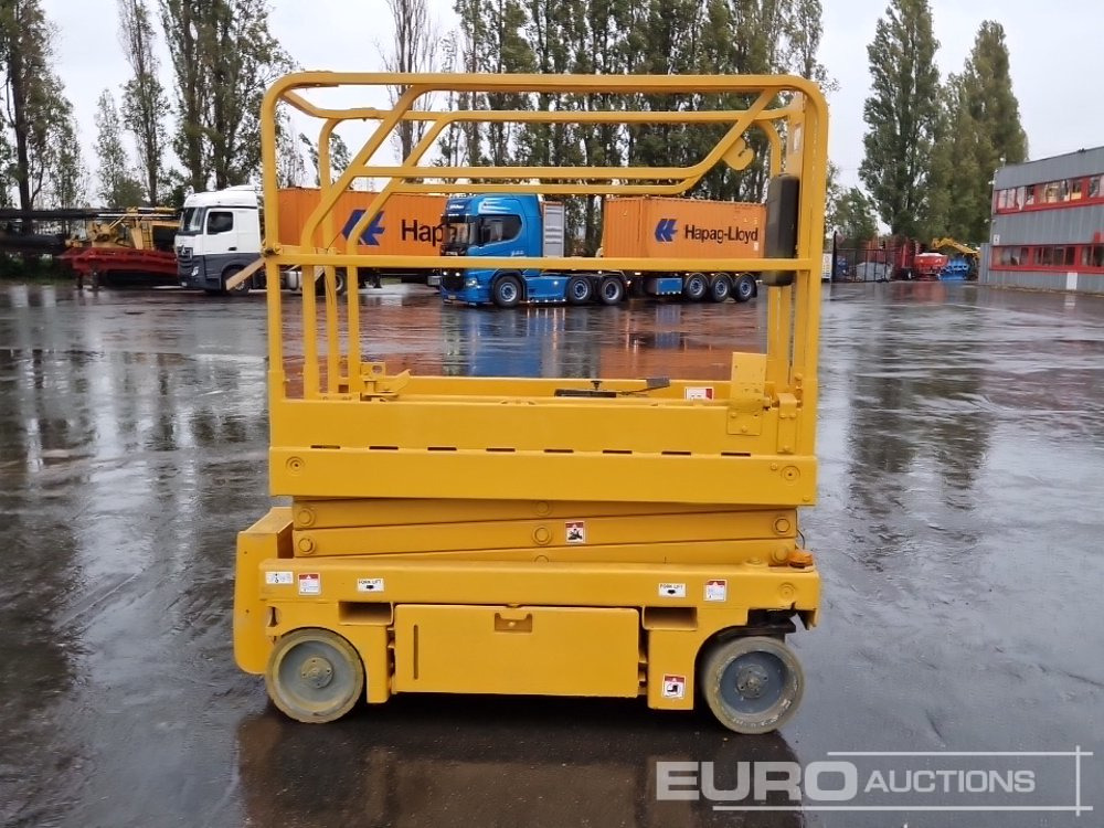 2014 Haulotte Optimum 8 - Scissor lift: picture 5 2014 Haulotte Optimum 8 - Scissor lift: picture 5