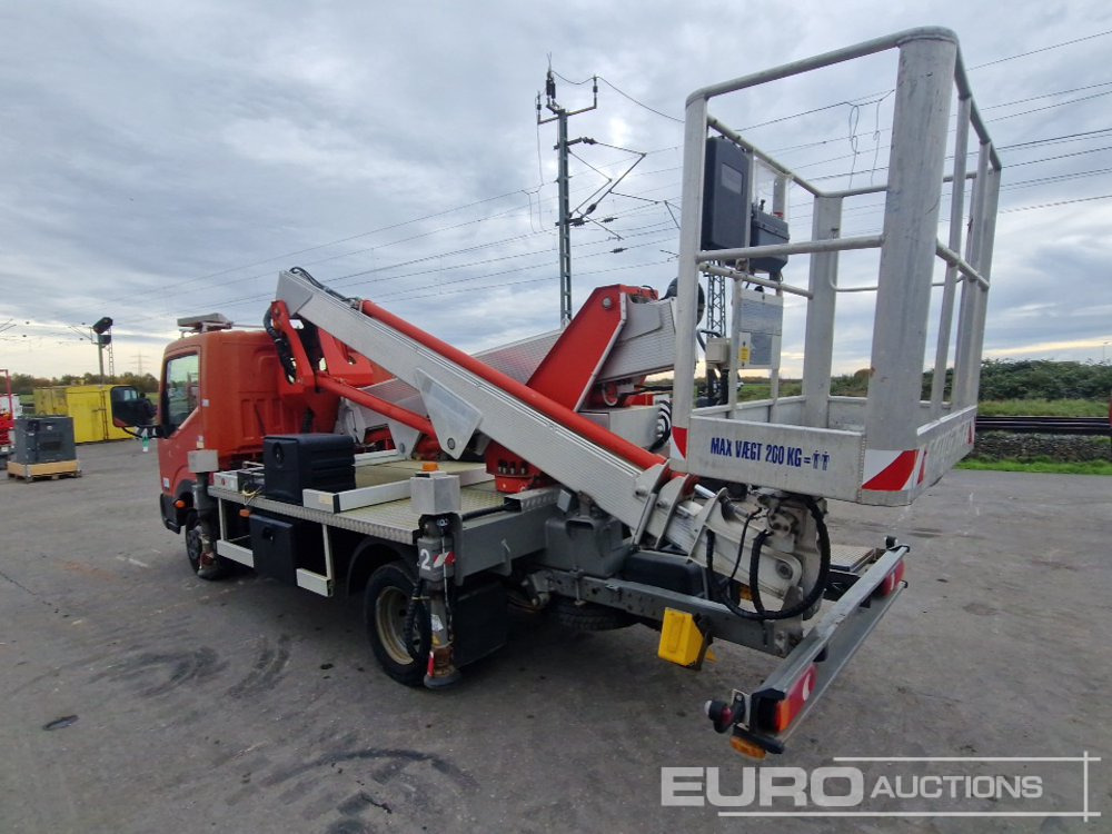 2014 Nissan Cabstar 35.12 - Truck mounted aerial platform: picture 3 2014 Nissan Cabstar 35.12 - Truck mounted aerial platform: picture 3
