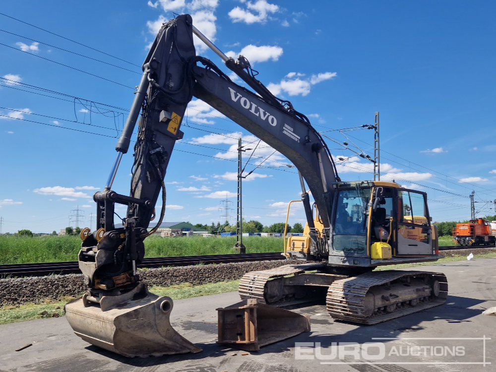 2014 Volvo EC220DL - Crawler excavator: picture 1 2014 Volvo EC220DL - Crawler excavator: picture 1