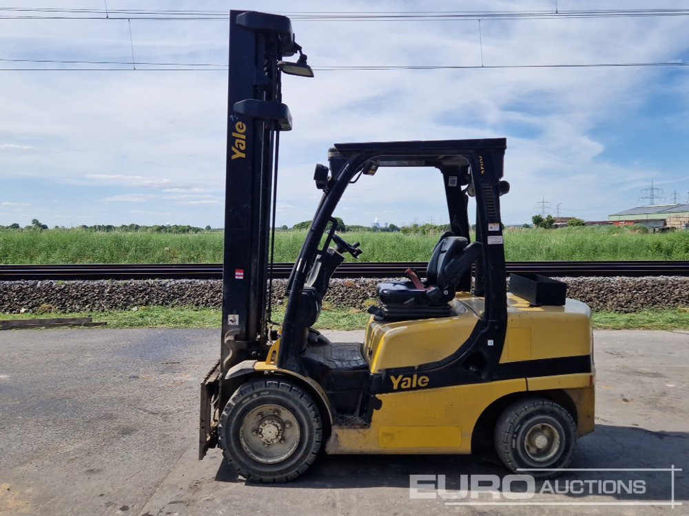 2015 Yale GDP35VX - Forklift: picture 2 2015 Yale GDP35VX - Forklift: picture 2