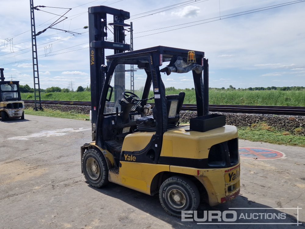 2015 Yale GDP35VX - Forklift: picture 3 2015 Yale GDP35VX - Forklift: picture 3