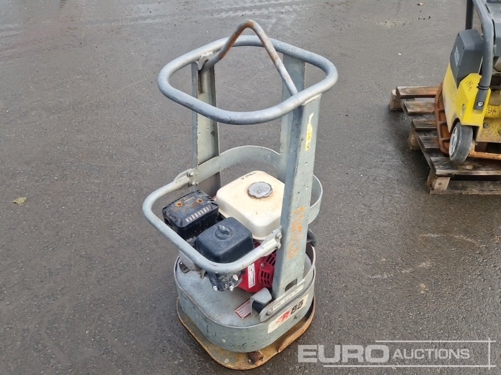 2016 Swepac FR85 - Vibratory plate: picture 2 2016 Swepac FR85 - Vibratory plate: picture 2