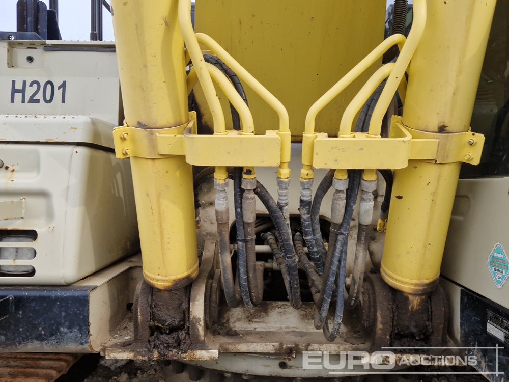 Crawler excavator 2017 CAT 330FL: picture 27