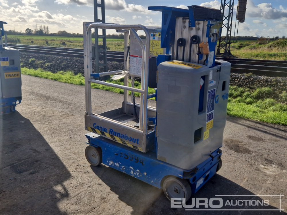 2017 Genie GR-15 - Vertical mast lift: picture 3 2017 Genie GR-15 - Vertical mast lift: picture 3