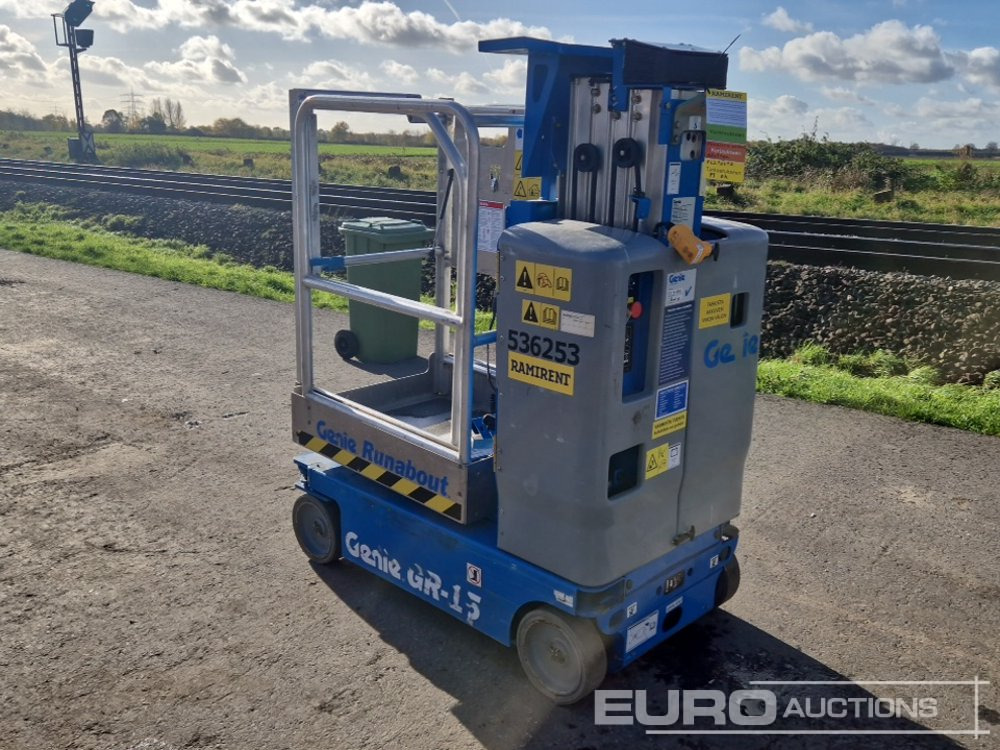 2017 Genie GR-15 - Vertical mast lift: picture 3 2017 Genie GR-15 - Vertical mast lift: picture 3