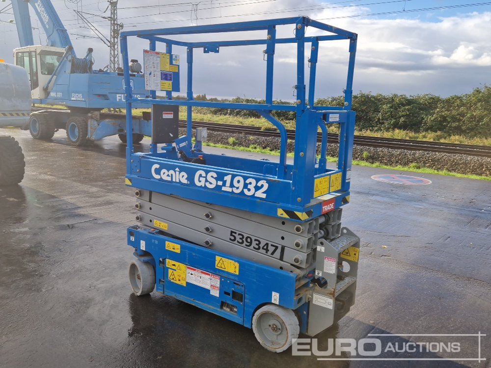 2017 Genie GS-1932 - Scissor lift: picture 3 2017 Genie GS-1932 - Scissor lift: picture 3
