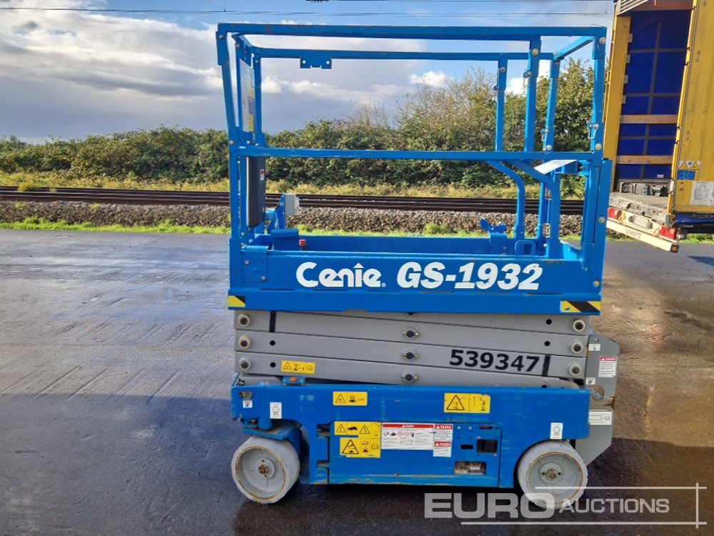 2017 Genie GS-1932 - Scissor lift: picture 2 2017 Genie GS-1932 - Scissor lift: picture 2