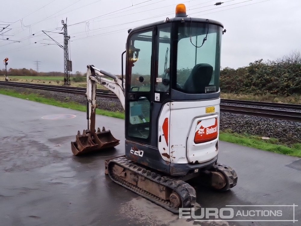 2018 Bobcat E20 - Mini excavator: picture 3 2018 Bobcat E20 - Mini excavator: picture 3