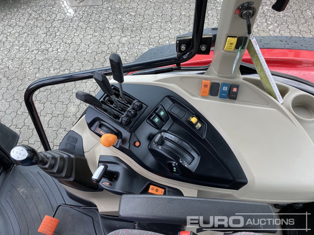 2019 Massey Ferguson 5711 - Farm tractor: picture 2 2019 Massey Ferguson 5711 - Farm tractor: picture 2