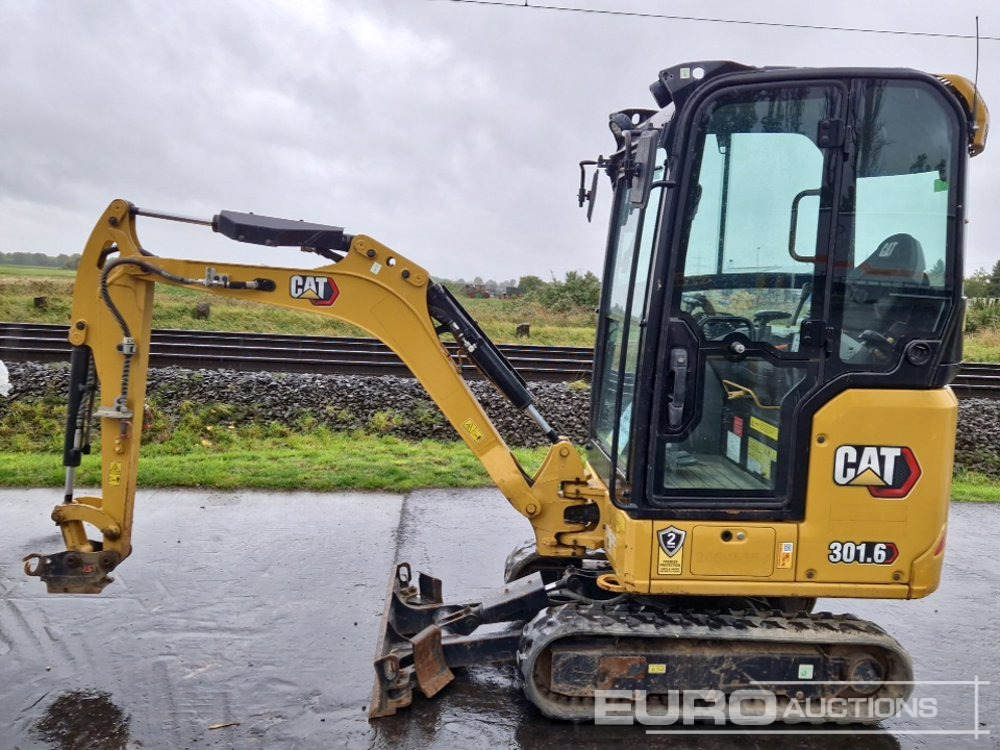 2021 CAT 301.6 - Mini excavator: picture 2 2021 CAT 301.6 - Mini excavator: picture 2