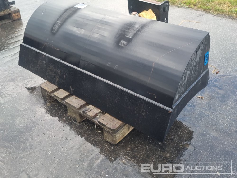 58" Tilt Ditching Bucket to suit MS10 - Bucket: picture 2 58" Tilt Ditching Bucket to suit MS10 - Bucket: picture 2