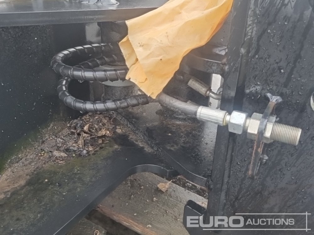 58" Tilt Ditching Bucket to suit MS10 - Bucket: picture 3 58" Tilt Ditching Bucket to suit MS10 - Bucket: picture 3