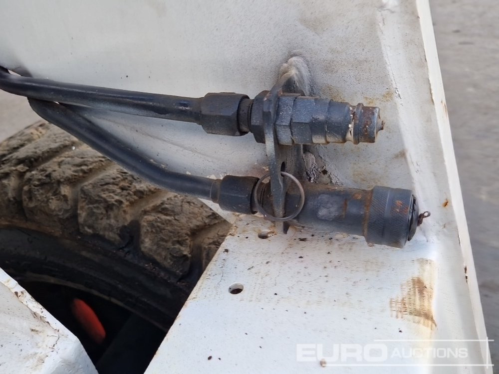 Skid steer loader Bobcat 743: picture 8