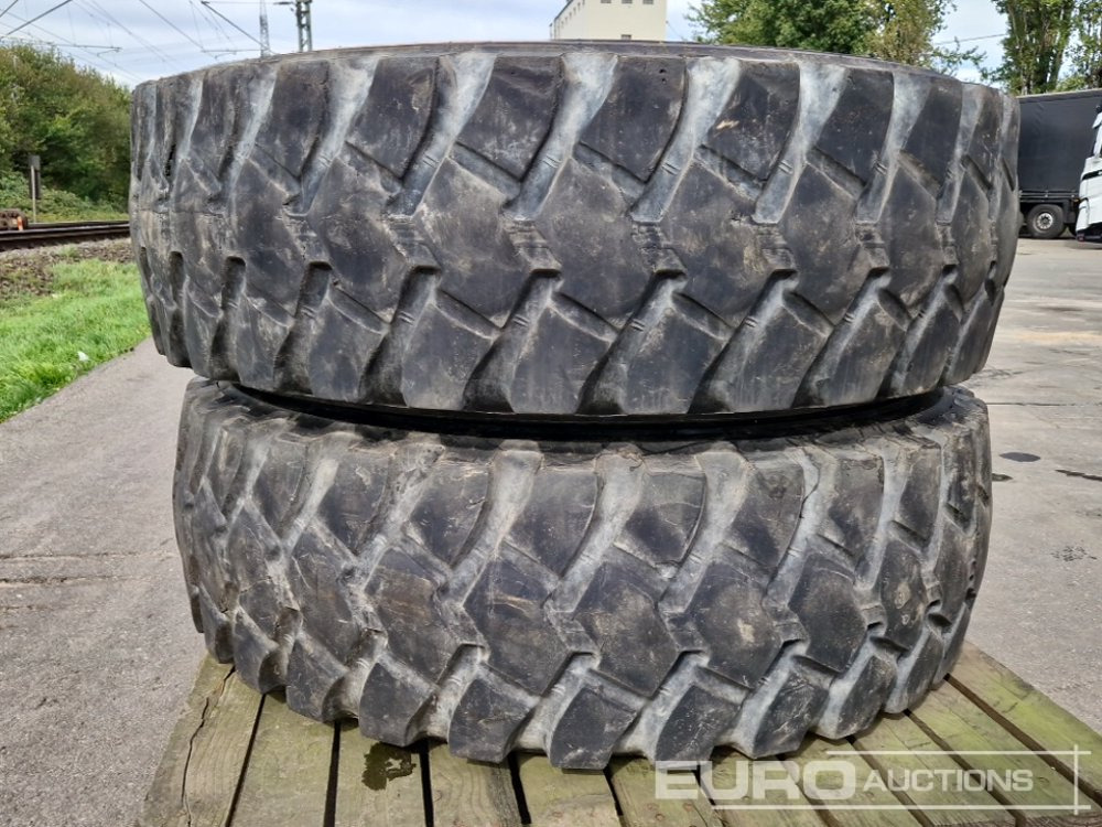 Bridgestone 445/80R25 Tyres (2 of) - Tire: picture 3 Bridgestone 445/80R25 Tyres (2 of) - Tire: picture 3