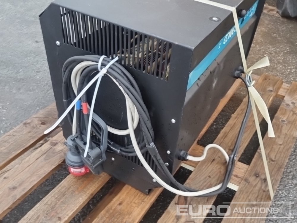 Construction equipment Charger to suit Electric Forklift: picture 12