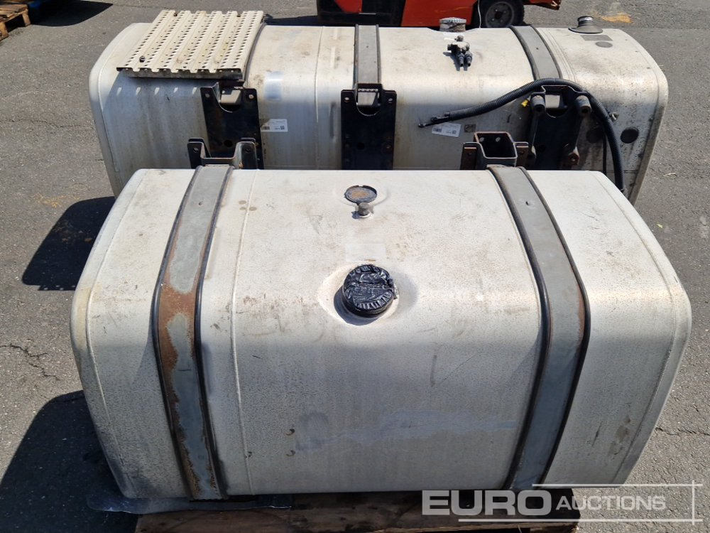Diesel Fuel Tanks to suit Trac Unit (2 of) - Storage tank: picture 5 Diesel Fuel Tanks to suit Trac Unit (2 of) - Storage tank: picture 5