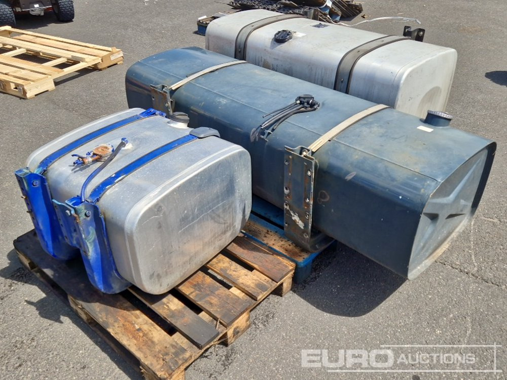Diesel Fuel Tanks to suit Trac Unit (3 of) - Storage tank: picture 1 Diesel Fuel Tanks to suit Trac Unit (3 of) - Storage tank: picture 1