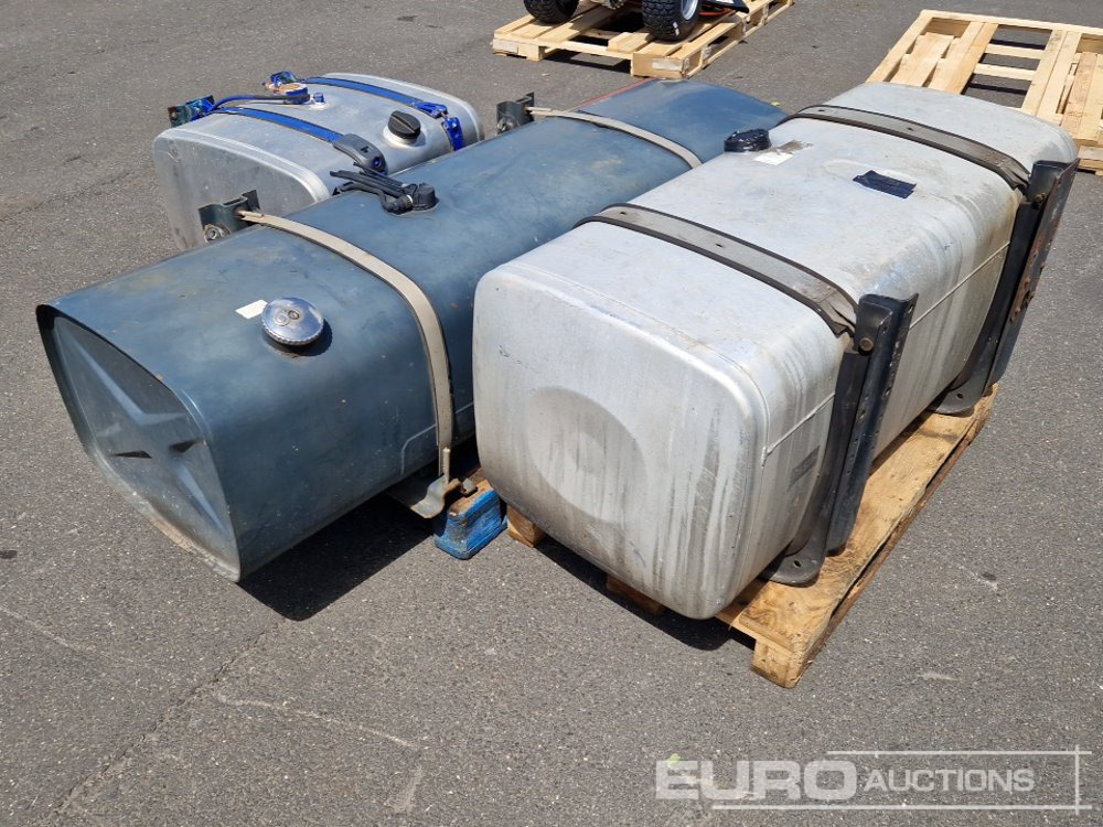 Diesel Fuel Tanks to suit Trac Unit (3 of) - Storage tank: picture 2 Diesel Fuel Tanks to suit Trac Unit (3 of) - Storage tank: picture 2