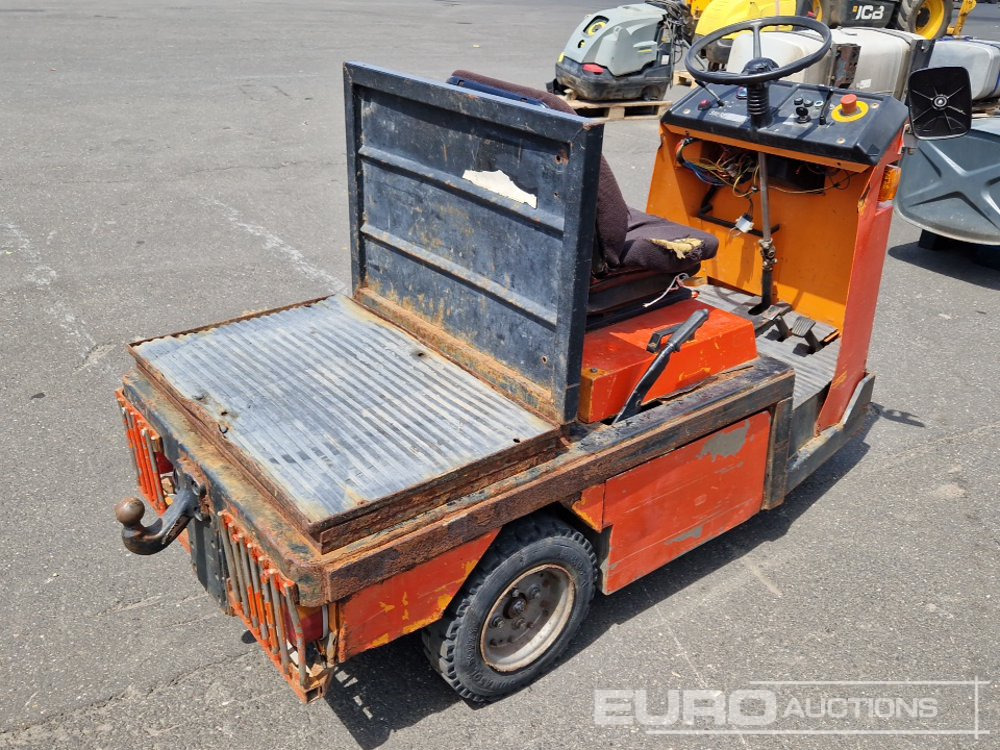 Hako 3000S/4 Electric Tow Tug - Tow tractor: picture 3 Hako 3000S/4 Electric Tow Tug - Tow tractor: picture 3