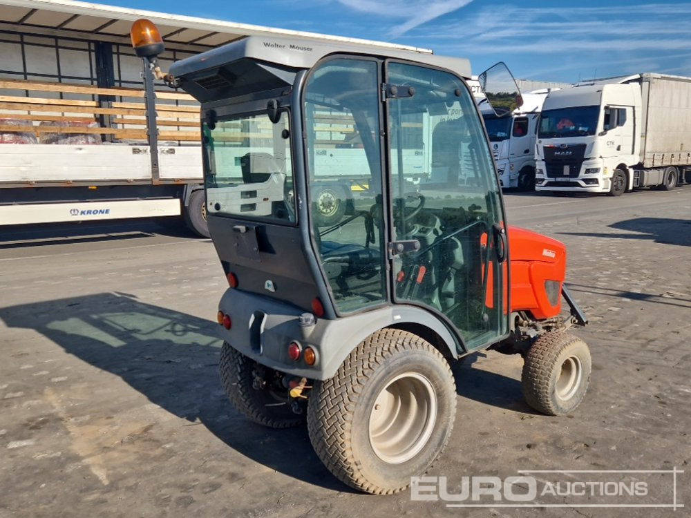Hako 4WD Compact Tractor (No Drive Shaft) - Compact tractor: picture 4 Hako 4WD Compact Tractor (No Drive Shaft) - Compact tractor: picture 4