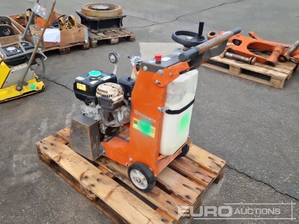 Husqvarna FS400LV - Asphalt machine: picture 2 Husqvarna FS400LV - Asphalt machine: picture 2