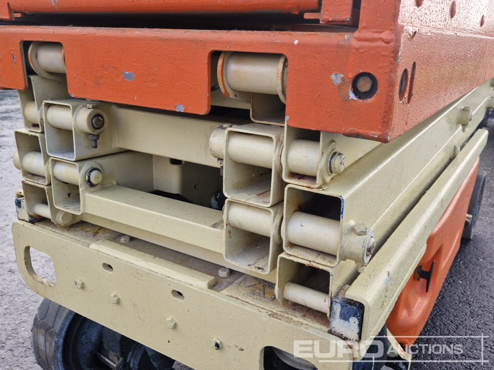 Scissor lift JLG 1930ES: picture 13