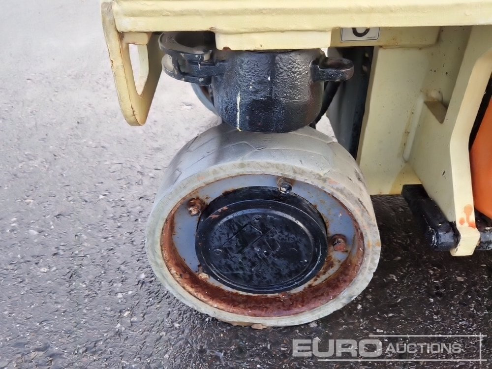 Scissor lift JLG 1930ES: picture 10