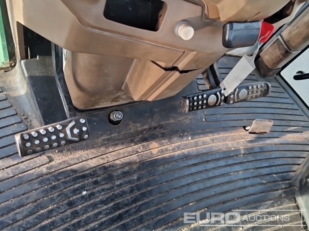 Farm tractor John Deere 7810: picture 27 Farm tractor John Deere 7810: picture 27