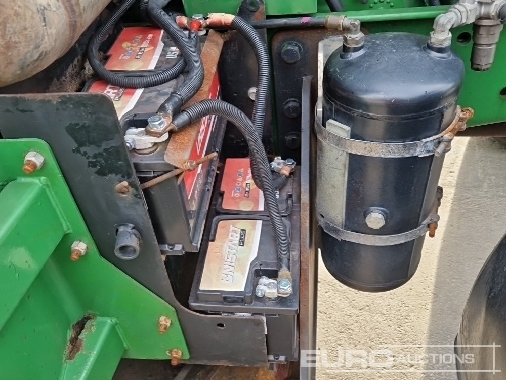 Farm tractor John Deere 7810: picture 24 Farm tractor John Deere 7810: picture 24