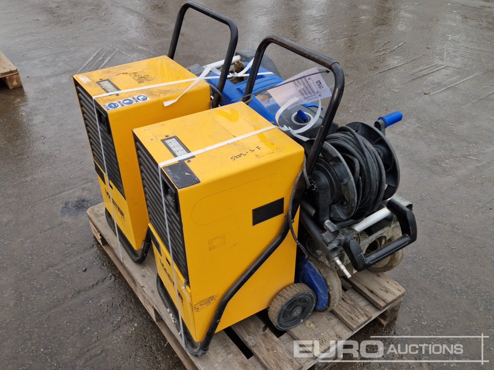 Kärcher MC4M-160/620 Pressure Washer (2 of) + Master DH26 Dehumidifer (2 of) - Construction equipment: picture 2 Kärcher MC4M-160/620 Pressure Washer (2 of) + Master DH26 Dehumidifer (2 of) - Construction equipment: picture 2