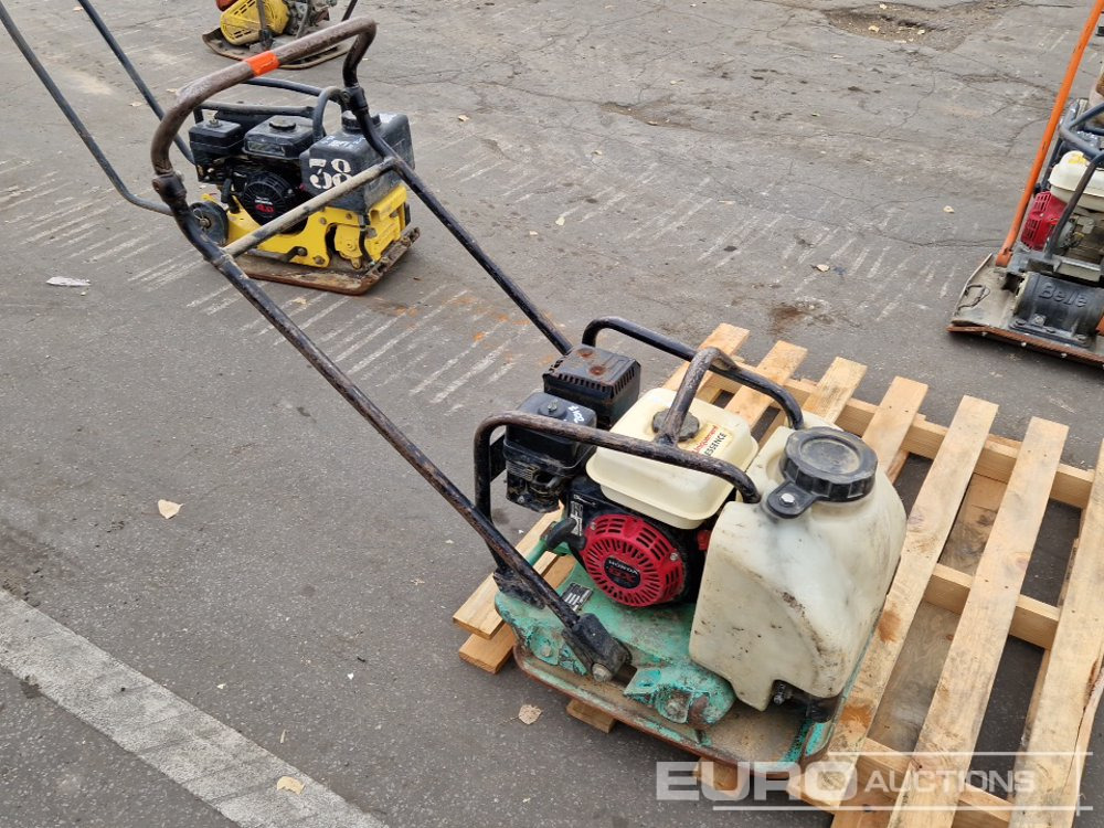 Mikasa Compaction Plate - Asphalt machine: picture 4 Mikasa Compaction Plate - Asphalt machine: picture 4