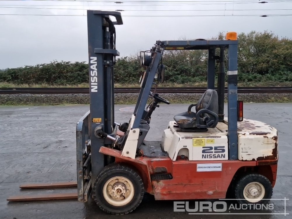 Nissan FJ02A25U - Forklift: picture 2 Nissan FJ02A25U - Forklift: picture 2