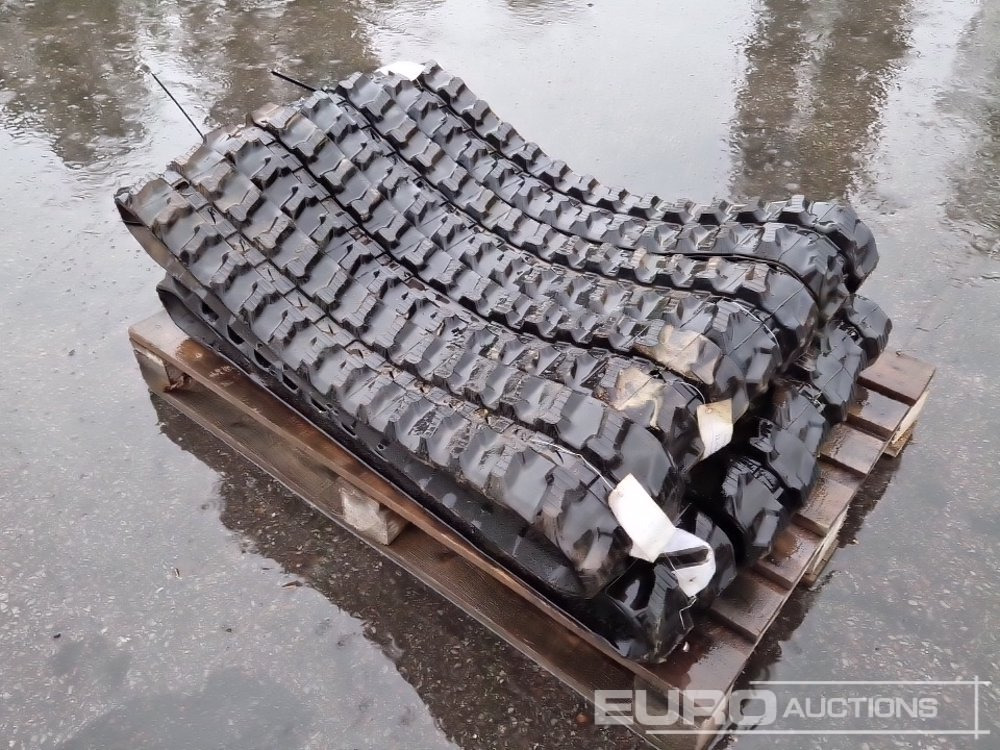 Pallet of Rubber Tracks 180x72x31 (8 of) - Track for Construction machinery: picture 4 Pallet of Rubber Tracks 180x72x31 (8 of) - Track for Construction machinery: picture 4
