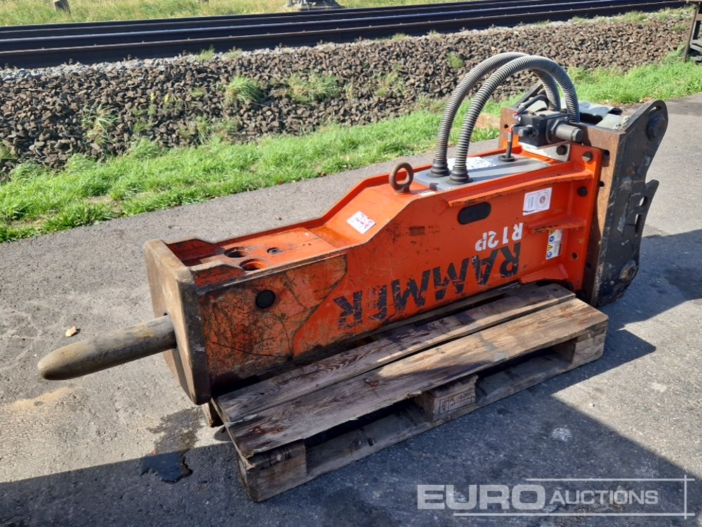 R12P Hydraulic Breaker to suit 60mm Pin - Hydraulic hammer: picture 1 R12P Hydraulic Breaker to suit 60mm Pin - Hydraulic hammer: picture 1