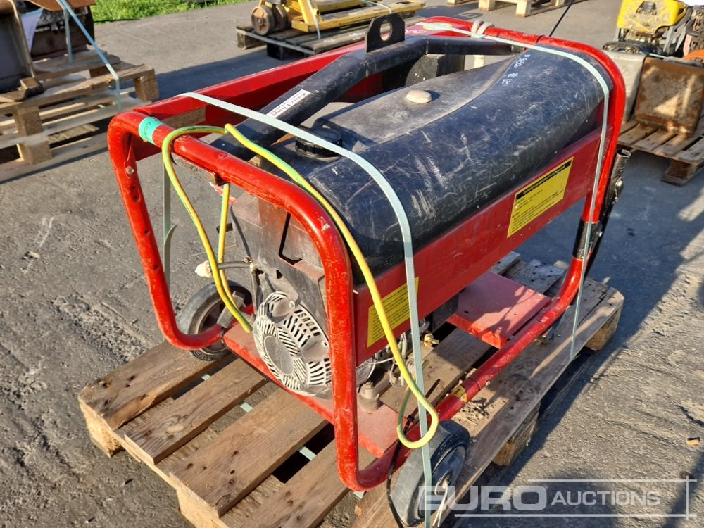 SDMO PERFORM 4500 XL - Generator set: picture 1 SDMO PERFORM 4500 XL - Generator set: picture 1