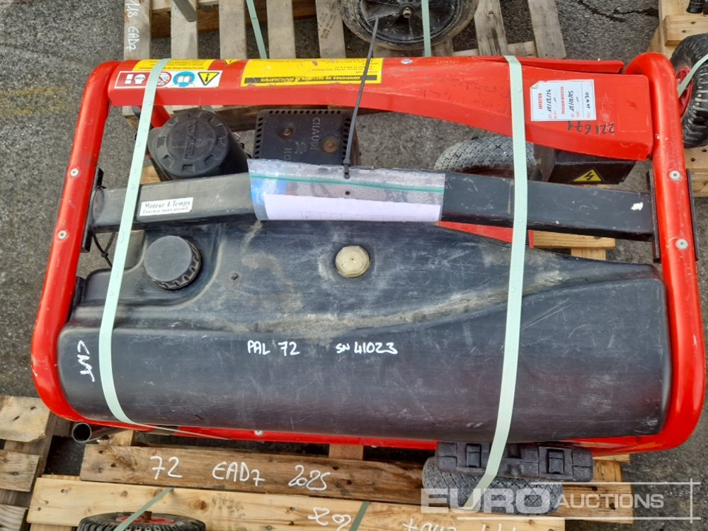 SDMO PERFORM 4500 XL - Generator set: picture 5 SDMO PERFORM 4500 XL - Generator set: picture 5