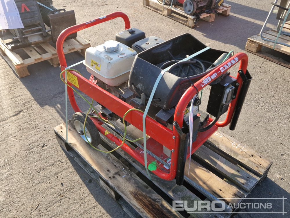 SDMO VX200-4H - Generator set: picture 2 SDMO VX200-4H - Generator set: picture 2