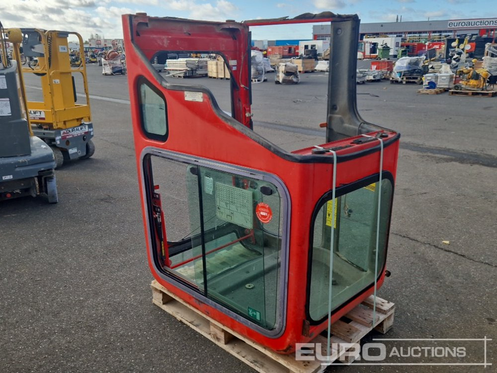 Cabin to suit Bobcat E25 - Spare parts for Excavator: picture 1 Cabin to suit Bobcat E25 - Spare parts for Excavator: picture 1