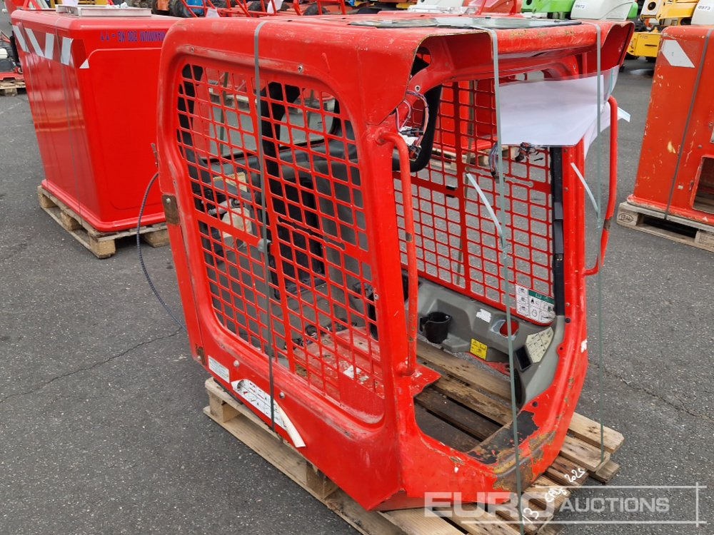 Cabin to suit Bobcat Skidsteer Loader - Spare parts: picture 4 Cabin to suit Bobcat Skidsteer Loader - Spare parts: picture 4