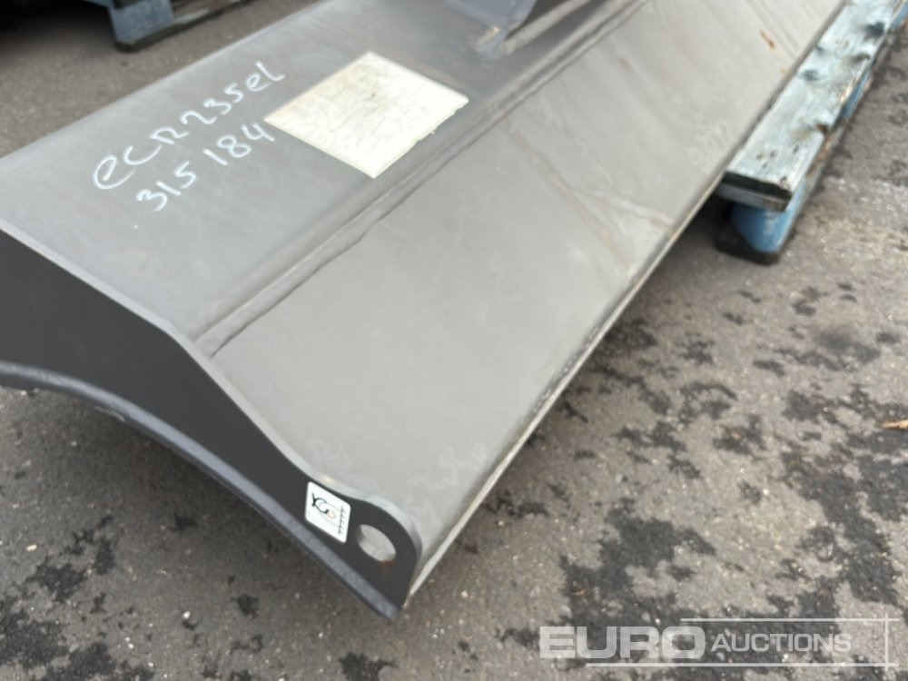 Spare parts for Excavator Dozer Blade to suit Volvo ECR235E: picture 12