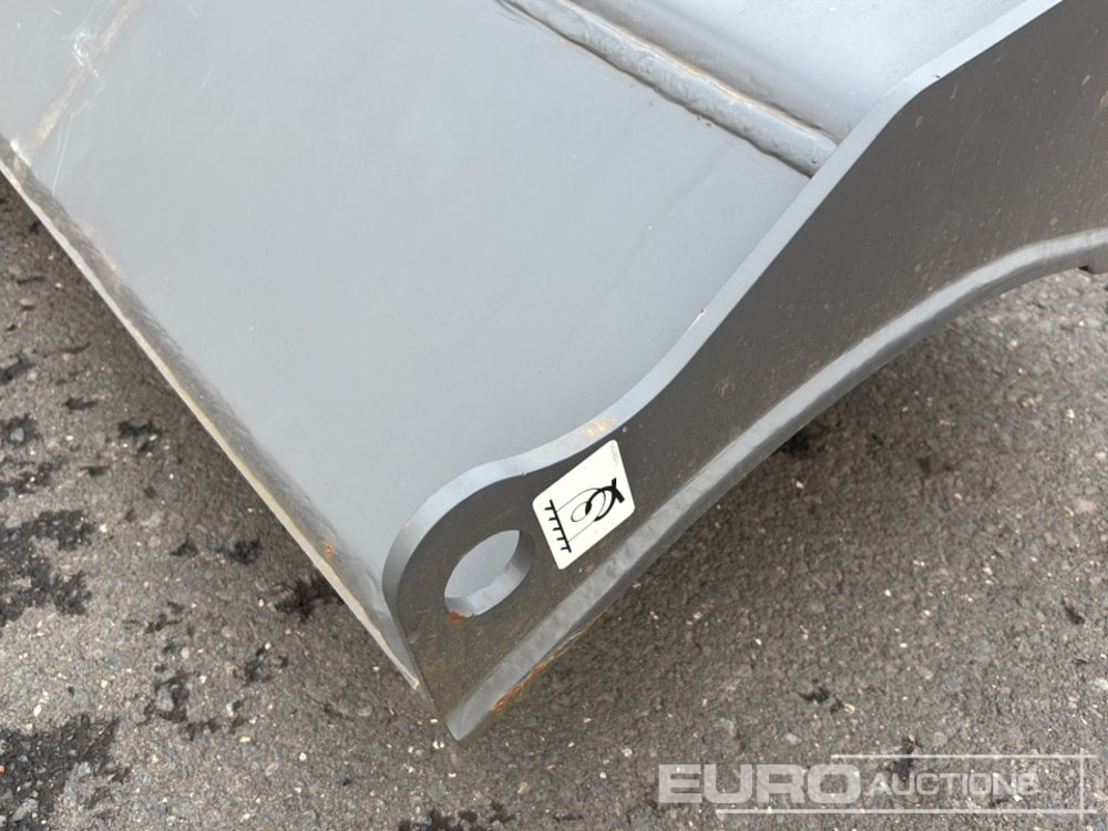 Spare parts for Excavator Dozer Blade to suit Volvo ECR235E: picture 6