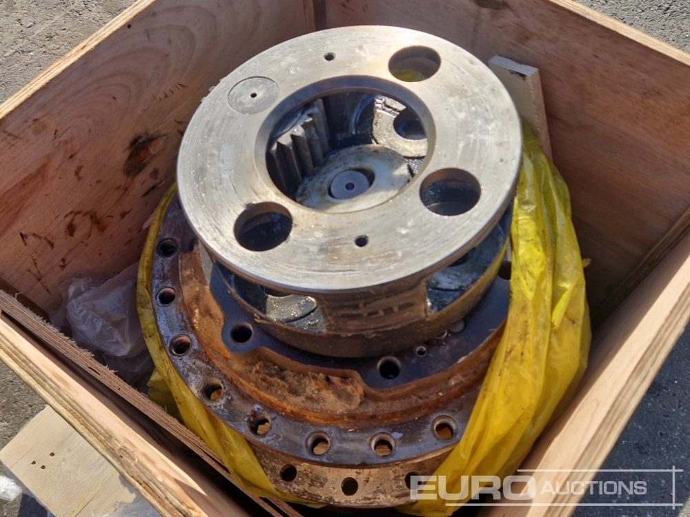 Travel Gear Box to suit Volvo EC300D - Spare parts: picture 5 Travel Gear Box to suit Volvo EC300D - Spare parts: picture 5