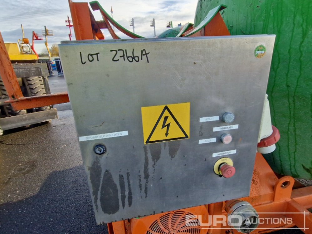 Concrete mixer Truck Mounted Cement Mixer: picture 9