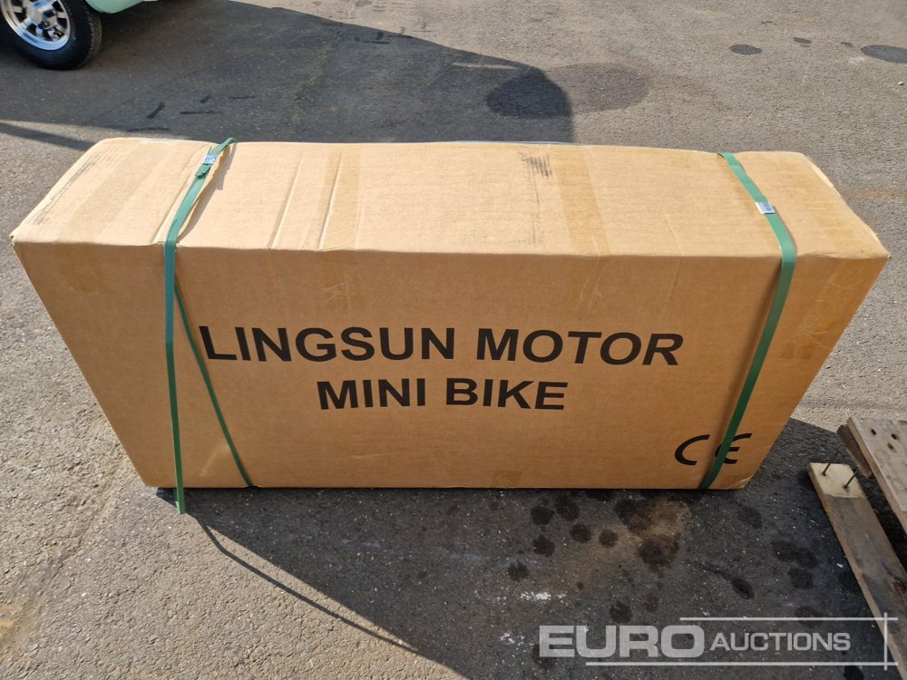 Unused DIRTBIKE 50R-D705 49CC Kids Petrol Motorbike, Automatic - Motorcycle: picture 2 Unused DIRTBIKE 50R-D705 49CC Kids Petrol Motorbike, Automatic - Motorcycle: picture 2