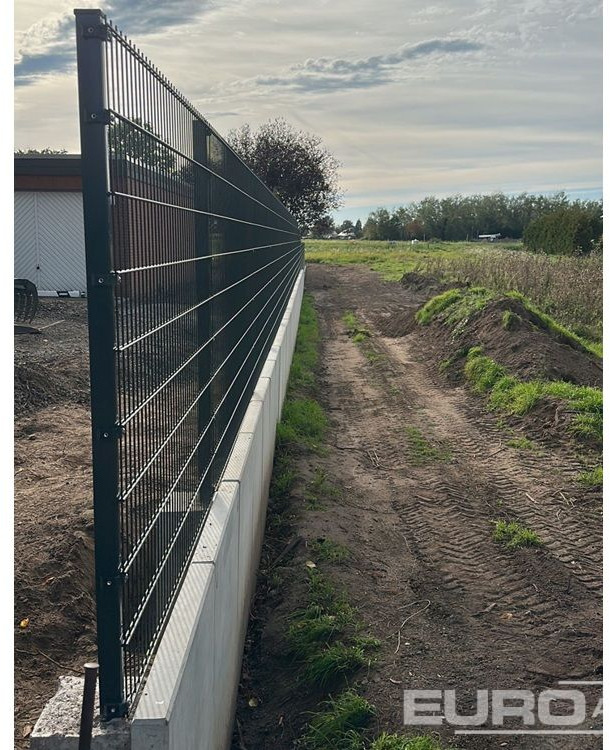Unused Double Rod Mats Fence 1.83m 2.50m in 6/5/6 Each, 30 Pieces Per Package, 31 Posts 2.40m with Retaining Plates - Construction equipment: picture 3 Unused Double Rod Mats Fence 1.83m 2.50m in 6/5/6 Each, 30 Pieces Per Package, 31 Posts 2.40m with Retaining Plates - Construction equipment: picture 3