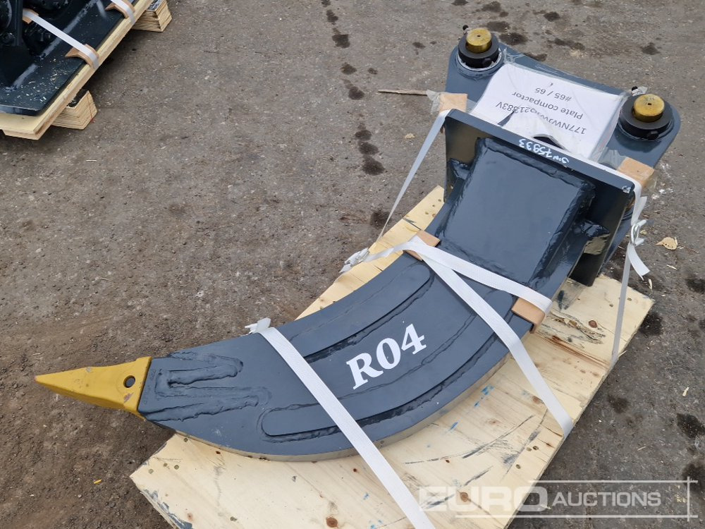 Unused Ripper to suit 6-9 Ton Excavator, 50x200mm Pin - Bucket: picture 1 Unused Ripper to suit 6-9 Ton Excavator, 50x200mm Pin - Bucket: picture 1