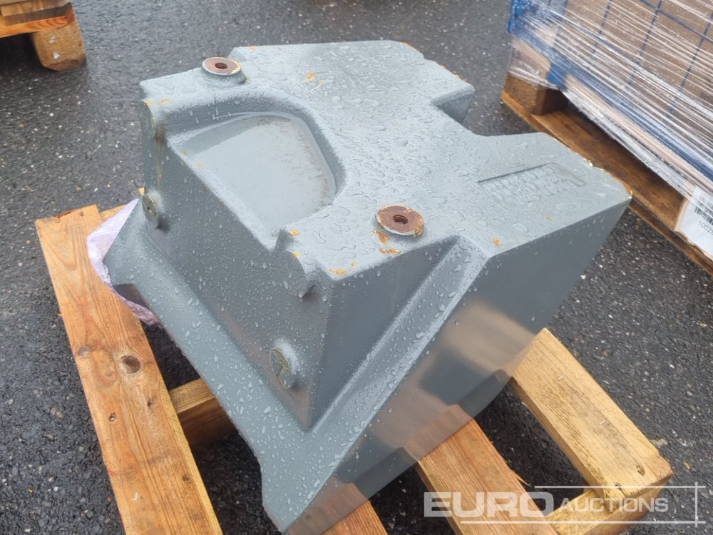 Unused Wacker Neuson Counterweight - Counterweight: picture 5 Unused Wacker Neuson Counterweight - Counterweight: picture 5