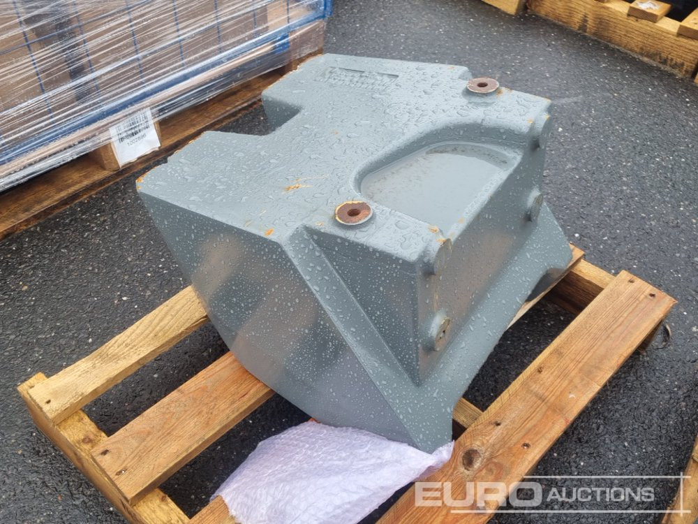 Unused Wacker Neuson Counterweight - Counterweight: picture 3 Unused Wacker Neuson Counterweight - Counterweight: picture 3