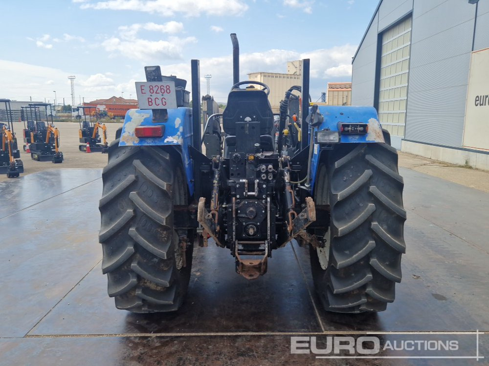 2003 New Holland TL100 - Farm tractor: picture 4 2003 New Holland TL100 - Farm tractor: picture 4