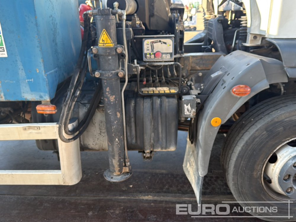 Dropside/ Flatbed truck 2006 Iveco ML160E24: picture 35